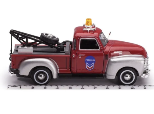 Машина модель Chevrolet C-3100 Pickup with tow 1:43 металлическая, красная фото 4