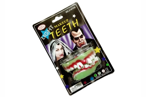 Челюсти Оборотня светящиеся Makeup Teeth LIGHT (зубы вампира) 2147YG, белый, латекс, размер 7*4*3 см фото 4