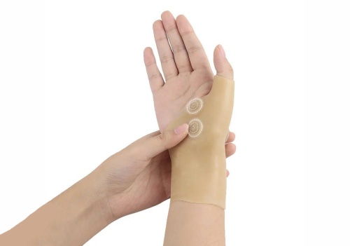 Магнитная компрессионная повязка для запястья (бандаж) Magnetic Compression Wrist Support  фото 2