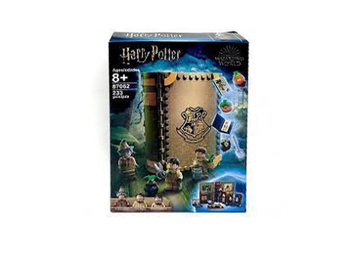 Конструктор Harry Potter WIZARDING WORLD "Учёба в Хогвартсе: Урок травологии" 87082, 233 детали Конструктор Harry Potter WIZARDING WORLD "Учёба в Хогвартсе: Урок травологии" 87082, 233 детали