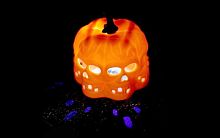 Свеча-Черепушки светящаяся, оранжевый пластик, размер 6х5 см